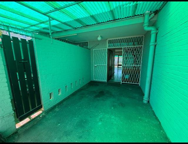 4 BEDROOM TOWNHOUSE FOR SALE IN PELHAM
